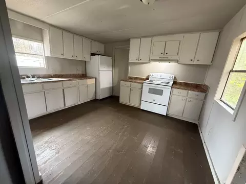 Alisha Circle, Nettleton, MS 38858