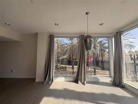 495 The Promenade N, Long Beach, CA 90802