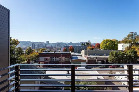 485 SE 14th Ave, Portland, OR 97214