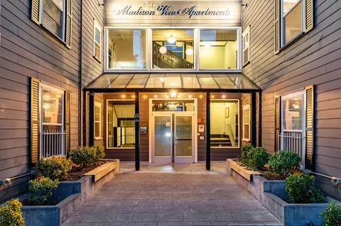 114 24th Ave E, Seattle, WA 98112