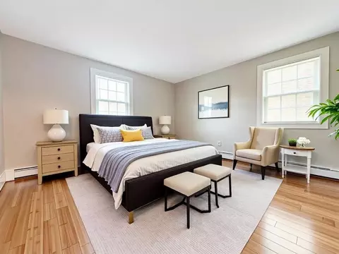14 Stonehenge Rd, Londonderry, NH 03053