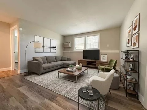 14 Stonehenge Rd, Londonderry, NH 03053