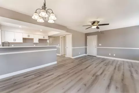 5689 E Lake Mead Blvd, Las Vegas, NV 89156