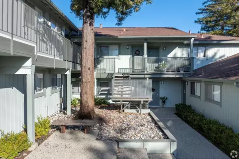 900 Alvarez Ave, Pinole, CA 94564