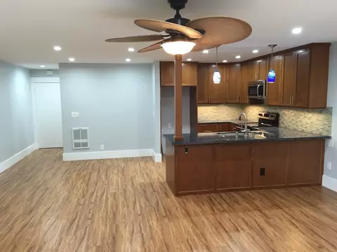 215 Euclid Ave, Long Beach, CA 90803