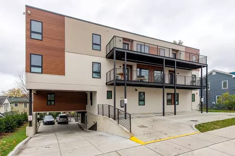 911 S Main St, Ann Arbor, MI 48104