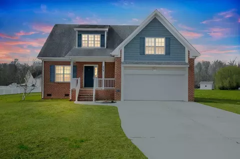 420 Acorn Grove Ln, Chesapeake, VA 23320