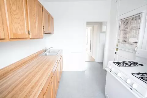 5034 S Woodlawn Ave, Chicago, IL 60615