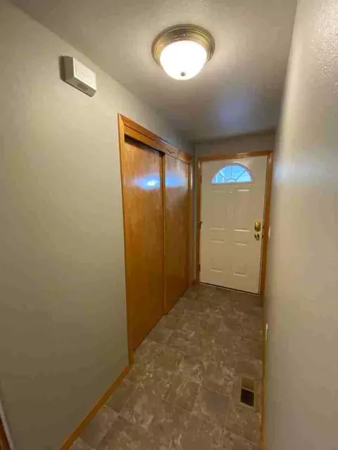 Cambridge, Yakima, WA 98908