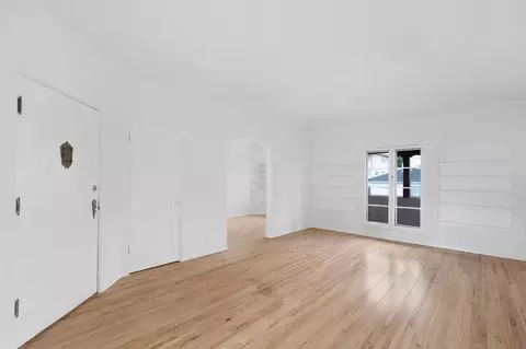 1327 N Vista St, Los Angeles, CA 90046
