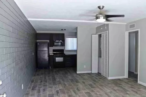 326 W Earll Dr, Phoenix, AZ 85013