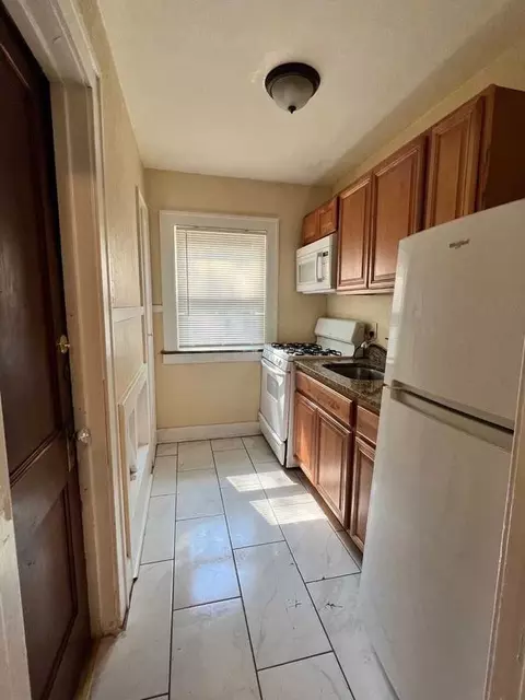 1306 N Rockton Ave, Rockford, IL 61103