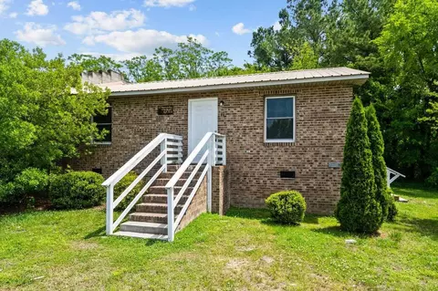 Warrenton Village Dr, Warrenton, NC 27589