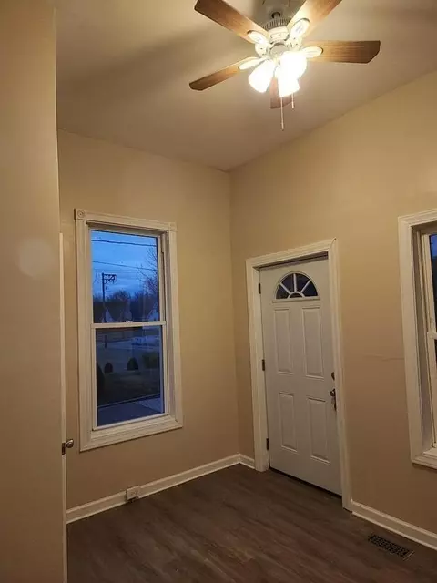 3116 Hickory St, Saint Louis, MO 63104