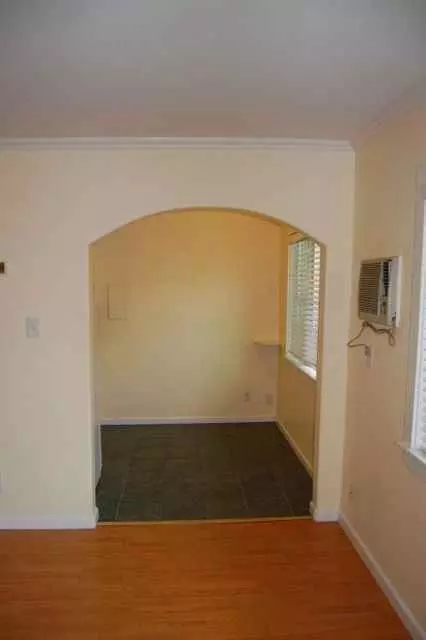 2414 P St, Sacramento, CA 95816