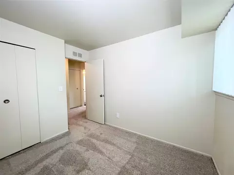 33000 Parkhill St, Wayne, MI 48184 photo 10