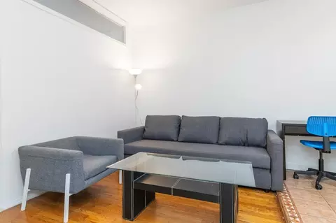 200 E 11th St, New York, NY 10003