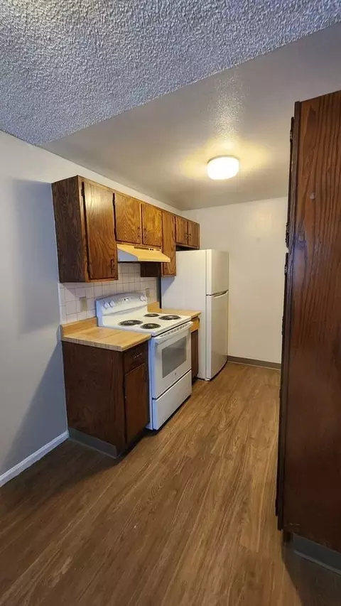 4517 Parkview Dr, Cheyenne, WY 82001