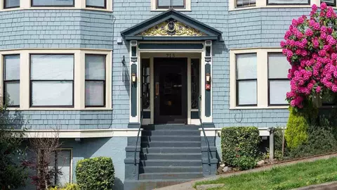 715 2nd Ave N, Seattle, WA 98109