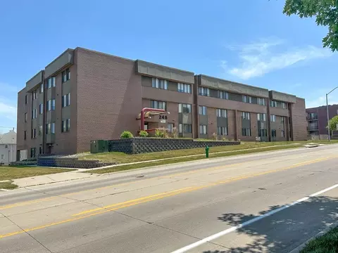 246 N Hyland Ave, Ames, IA 50014