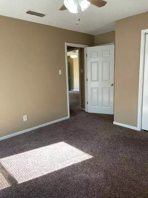 3 N 3rd St, Midlothian, TX 76065 photo 12
