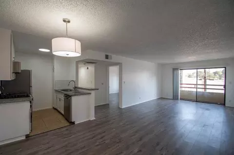 11760 Hamlin St, Los Angeles, CA 91606
