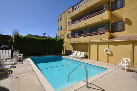 11760 Hamlin St, Los Angeles, CA 91606