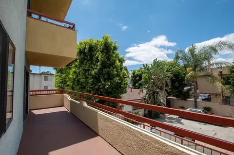 11760 Hamlin St, Los Angeles, CA 91606