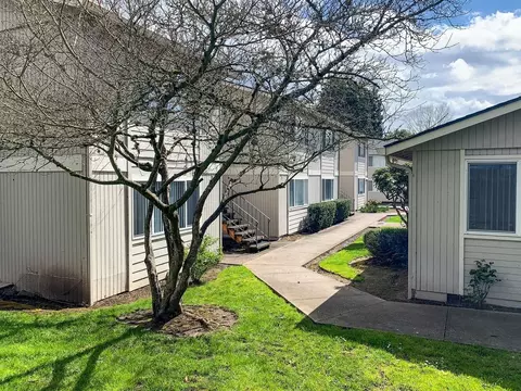 5200 Windsor Island Rd N, Keizer, OR 97303