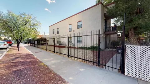 816 Coal Ave SW, Albuquerque, NM 87102