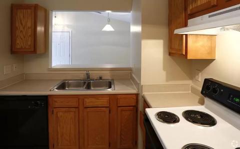 725 Rosewood Dr, Taylor Mill, KY 41015