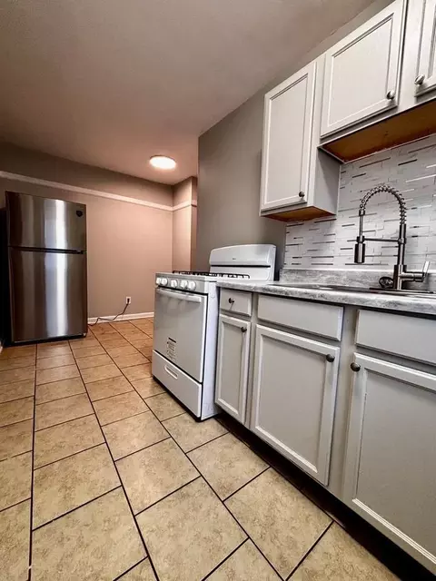 231 E Xenia Dr, Fairborn, OH 45324