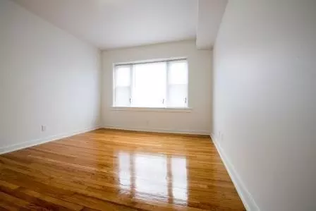 7955 S Bishop St, Chicago, IL 60620 photo 6