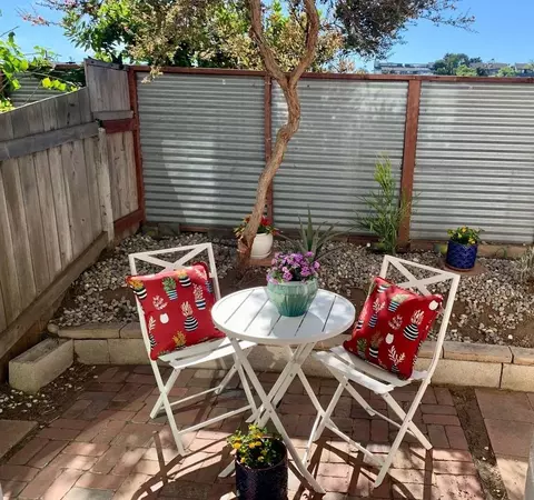 125 Hillcrest Dr, Encinitas, CA 92024