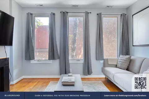 1425 P St NW, Washington, DC 20005 photo 4