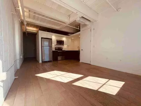 430 Fairmount Ave, Philadelphia, PA 19123