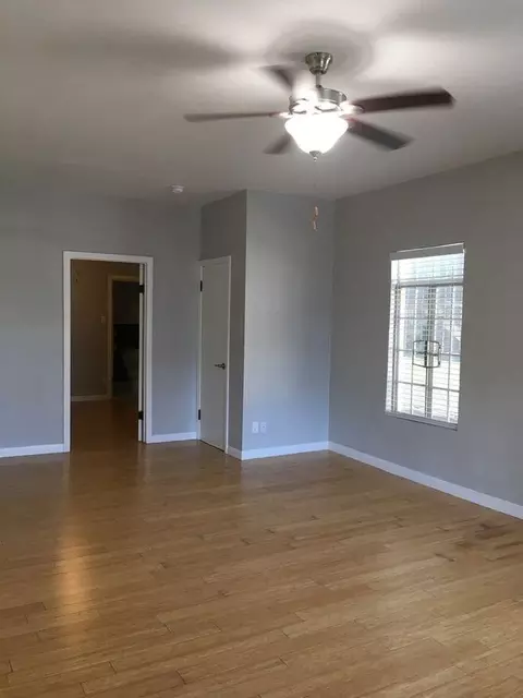 2430 Ocean View Ave, Los Angeles, CA 90057