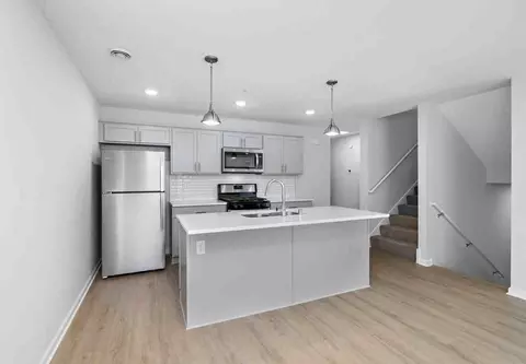 1721 Lagoon Ave, Minneapolis, MN 55408