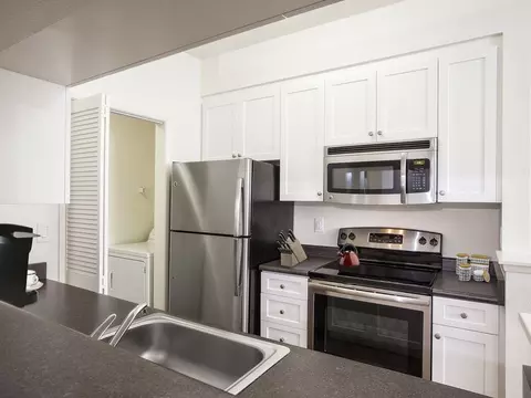 7904 Fall Creek Rd, Dublin, CA 94568 photo 4