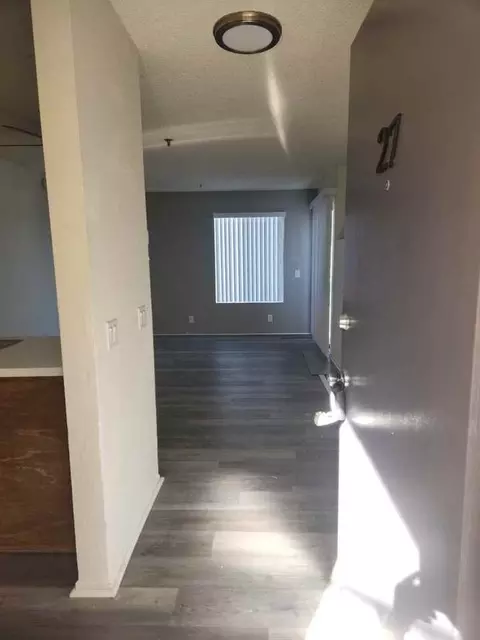1601 W Civic Center Dr, Santa Ana, CA 92703