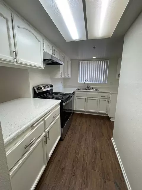 380 N Catalina Ave, Pasadena, CA 91106