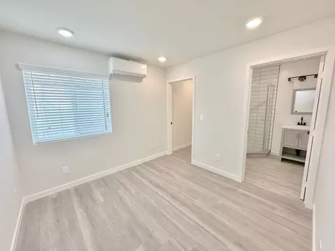 1637 Micheltorena St, Los Angeles, CA 90026