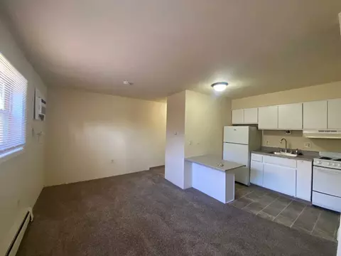 4221 SE 13th St, Des Moines, IA 50315