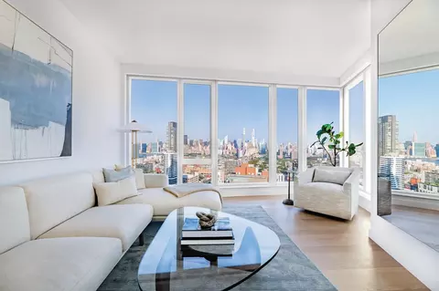 2959 Northern Blvd, New York, NY 11101