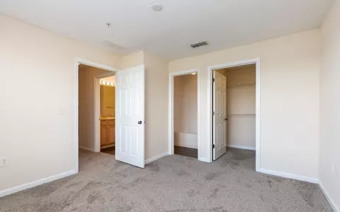 5975 Lake Pointe Village Cir, Orlando, FL 32822 photo 11