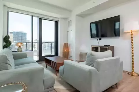 120 Kingston St, Boston, MA 02111