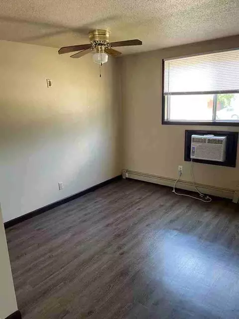 1601 30th St NW, Cedar Rapids, IA 52405