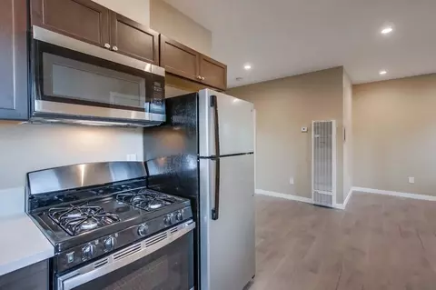 841 Winston Dr, San Diego, CA 92114