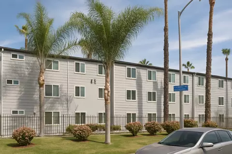 5492 Imperial Ave, San Diego, CA 92114