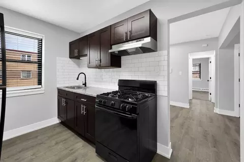 2050 E 72nd Pl, Chicago, IL 60649 photo 9